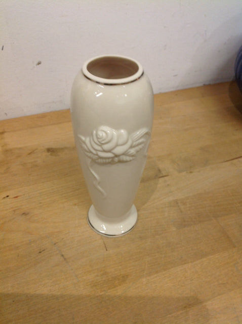 Vase- 8" Lenox Flower