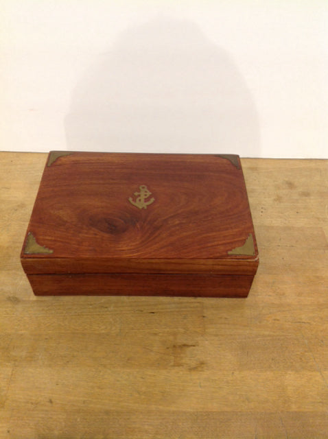 10x7 Wood Box w/Anchor