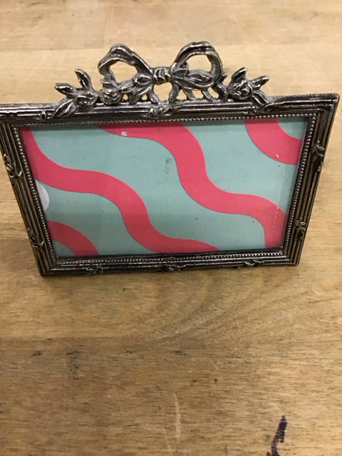 2"x3" Silver Metal Bow Photo Frame