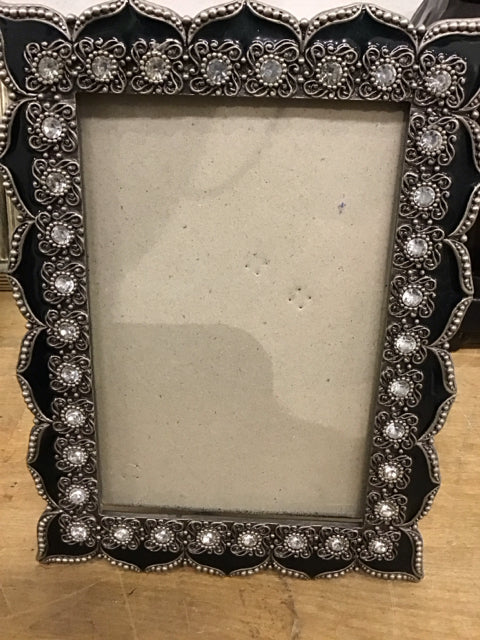 4"x6" Black & Pewter Enamel Embellished Photo Frame