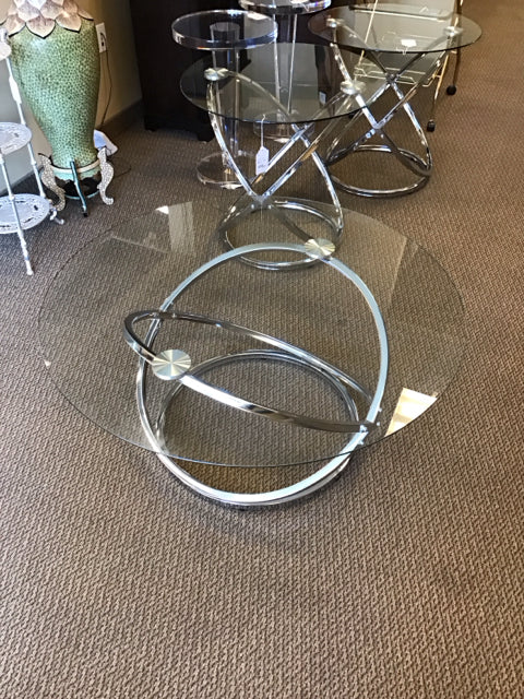 38"Rd Glass Coffee Table on Chrome