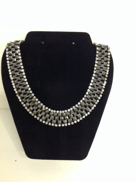 Metallic Necklace w/Rhinestones
