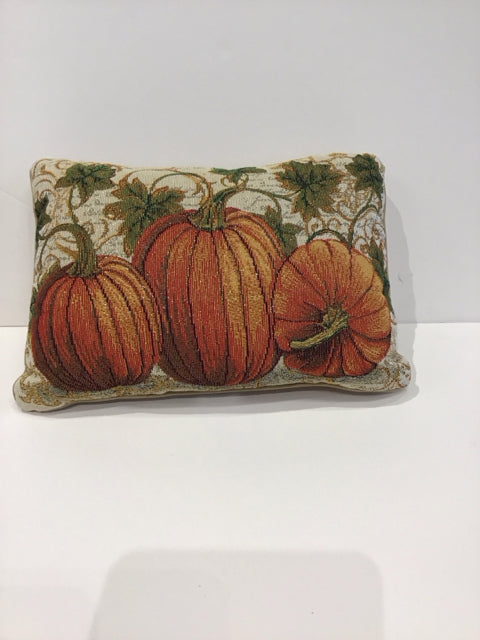 Small Pumpkin Pillow