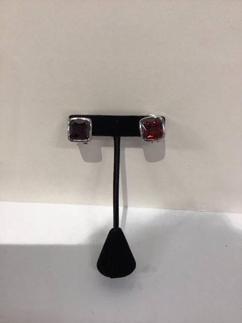 Sq Silver Earrings w/Red Faceted Stones
