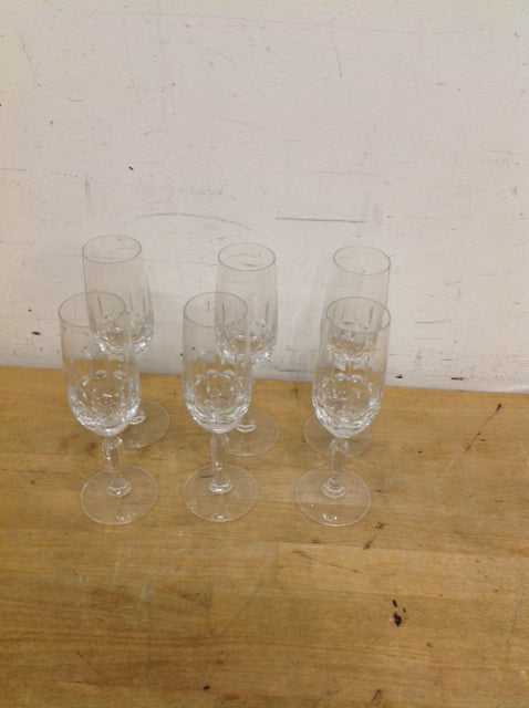 Set of 6 Carrico Fluted Champagne Glasses