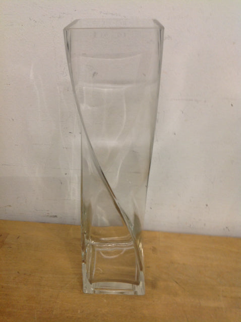 Vase- 16" Clear Vase