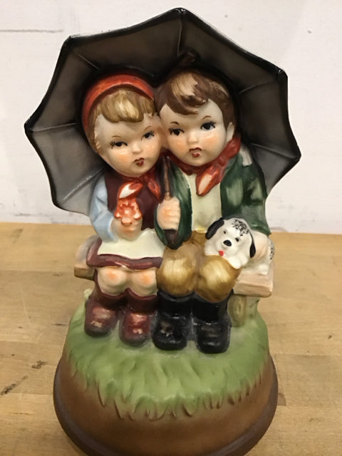 8" Vintage Girl & Boy Rotating Music Box