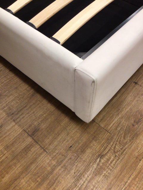 MH2G White Button Tufted Under Storage Queen Bed