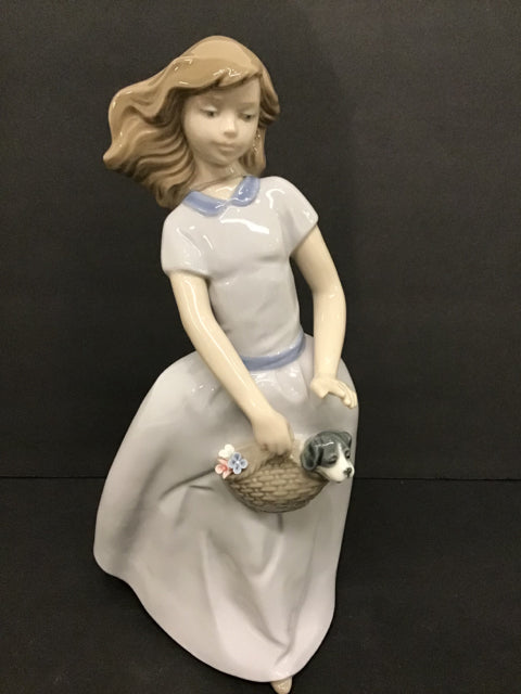 9" Nadal Porcelain Girl w/Dog