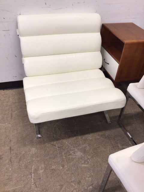 City Furniture Off White Leather & Chrome Slipper Chair