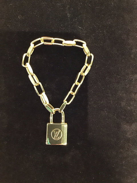 Louis Vuitton Style Gold Link Bracelet w/Padlock