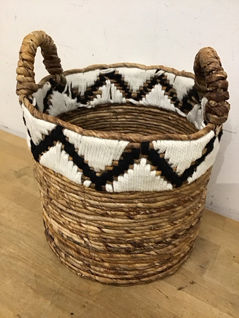 13" Pandawa Banana Leaf Basket W/Handle