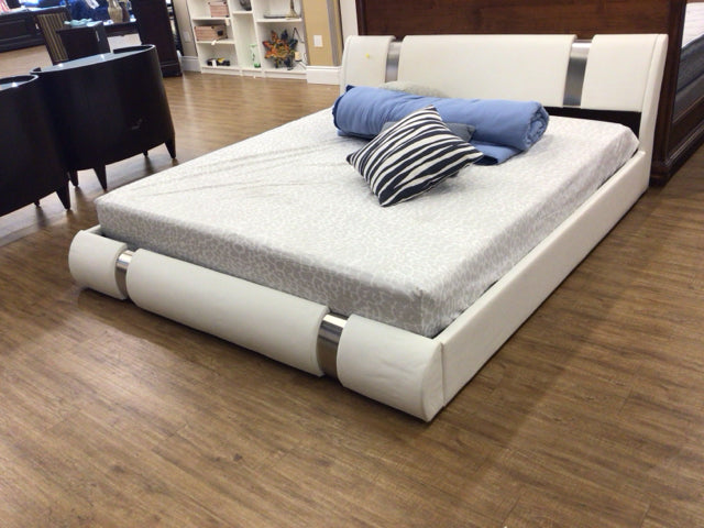 White Vinyl & Chrome King Bed
