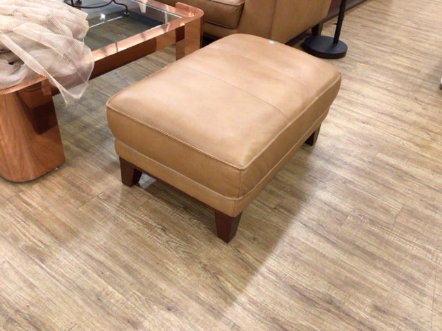 Havertys Caramel Phoenix Ottoman