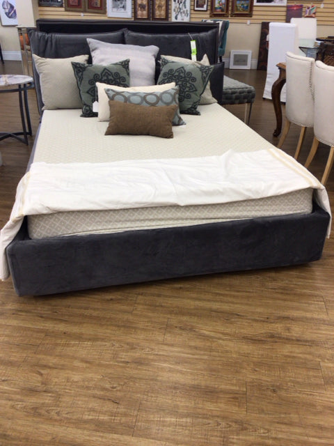 Queen Dream Bed in Grey