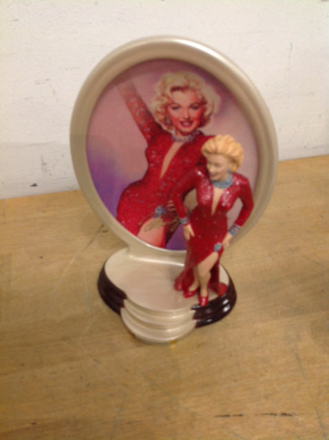 Marilyn Divinely Plate