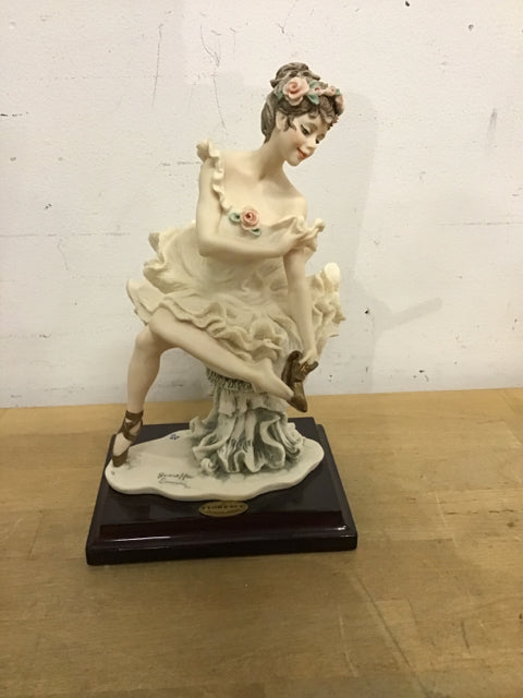 Guiseppe Armani Ballerina Iriana Statue