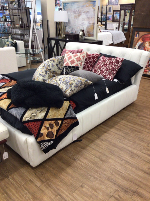 White Tufted Queen Platform Bed