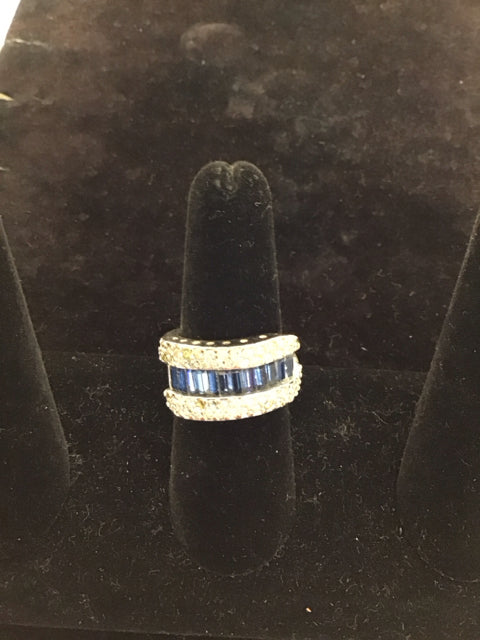 Silver Ring w/Blue Clear Rhinestones