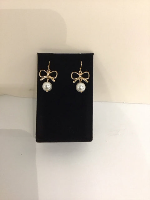 Gold Bow Earrings w/Faux Pearls