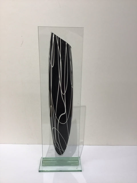 19" Glass Sculpture w/Abstract Black/White Piece