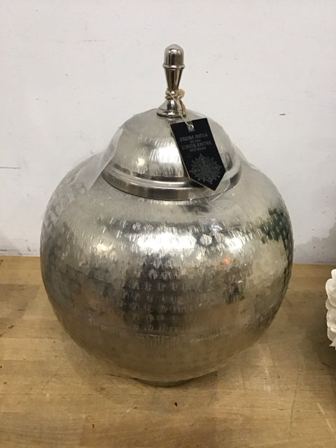 16" Silvertone Hammered Metal Jar
