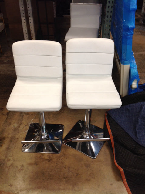 Set/2 White Vinyl Upholstered & Chrome Bar Stools