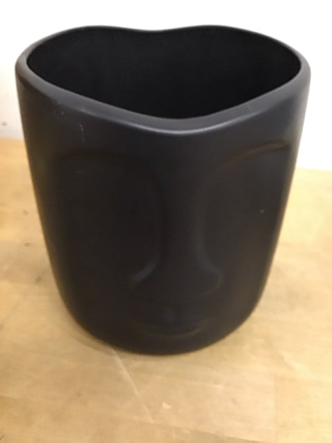 6.5" Black Ceramic Face Planter