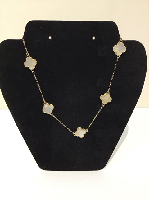 Van Cleef Style 18" Gold/MOP Necklace