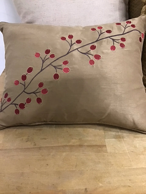 18"x13" Rosehip Motif Pillow