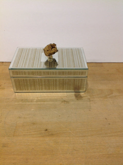 8x5 Mirrored Box w/Gold Stone Nugget