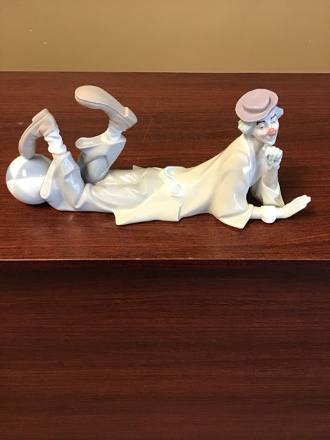 15"L Lladro Circus Clown