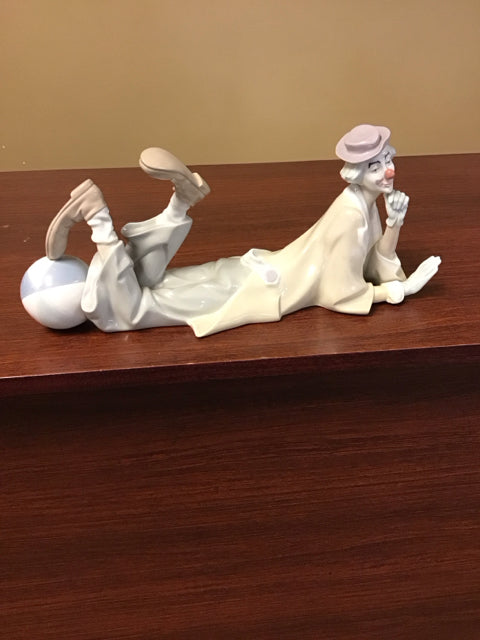 15" Lladro "Reclining Clown" Porcelain Figure