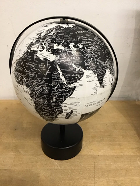 12" Black & White World GlobeTable