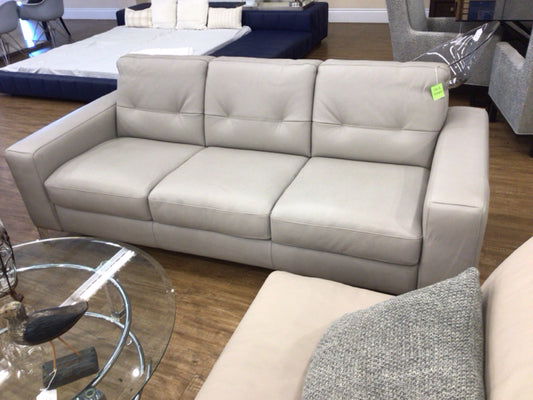 AS-IS Natuzzi Capriccio Grey Leather Sleeper Sofa(Leather Scratched)