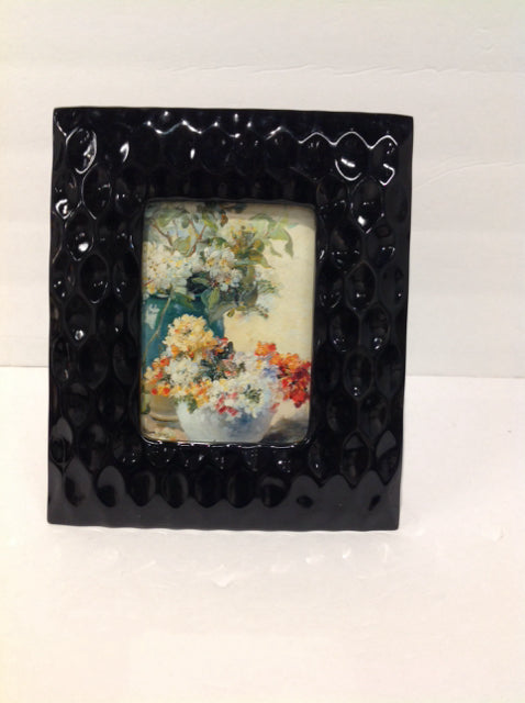 3x5 Dimpled Black Enameled Frame