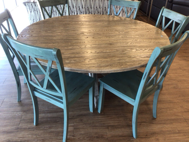 Bausman Furniture Round Wood Pedestal Dining Table
