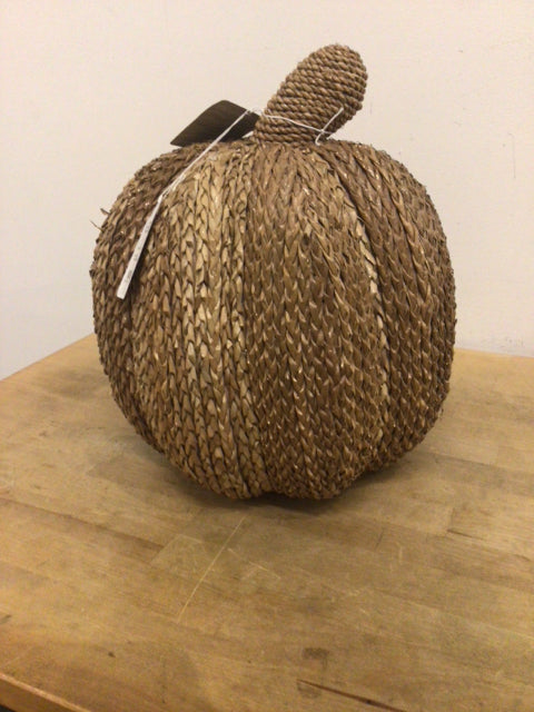 Rattan Pumpkin