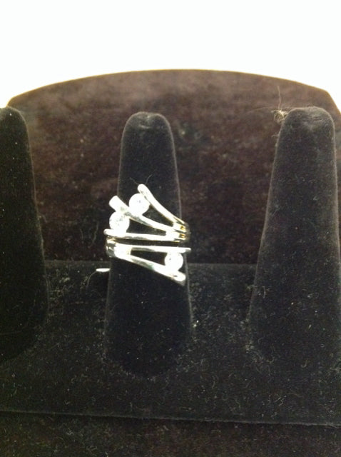 Silver Ring w/Rhinestones