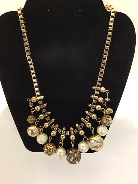Gold Tone Necklace w/Multicolor Spheres