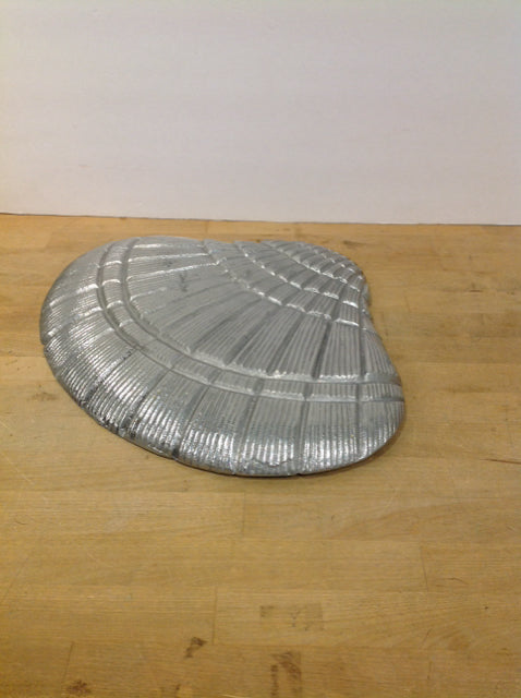 15"x17" Silver Metal Shell Wall Decor