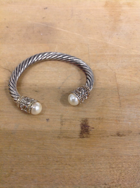 Bracelet- Silver Pearl Cuff