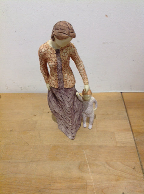 10" Resin Lavender Mother & Child Statue