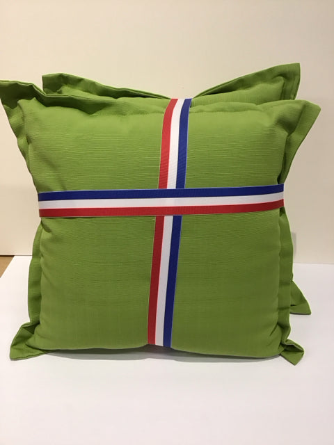 Set/2 Green Outdoor Pillows