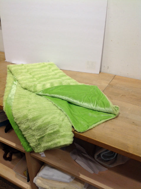 Light Green Plush Throw