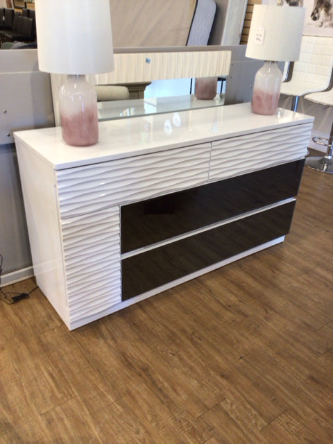 El Dorado Manhattan White Dresser W/Mirror