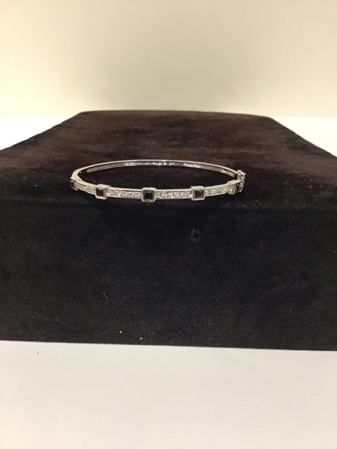 Silver Tone Bracelet w/Black/Clear Stones