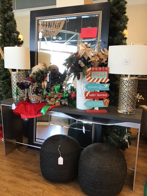 28" Pair Of Metal Lattice Table Lamps