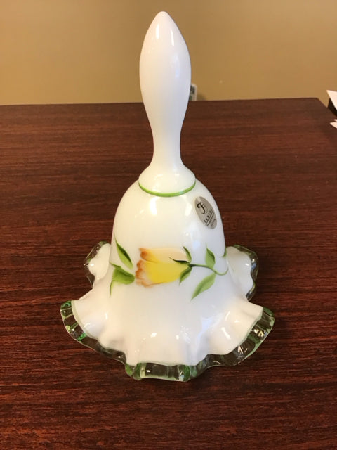 Fenton Yellow Lily Bell