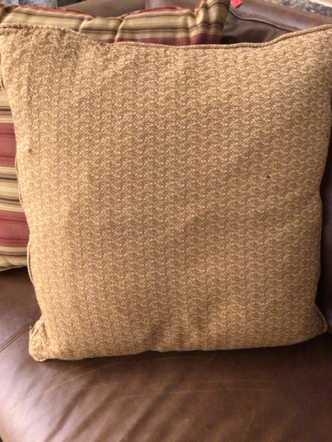 Gold Floral Pattern Pillow